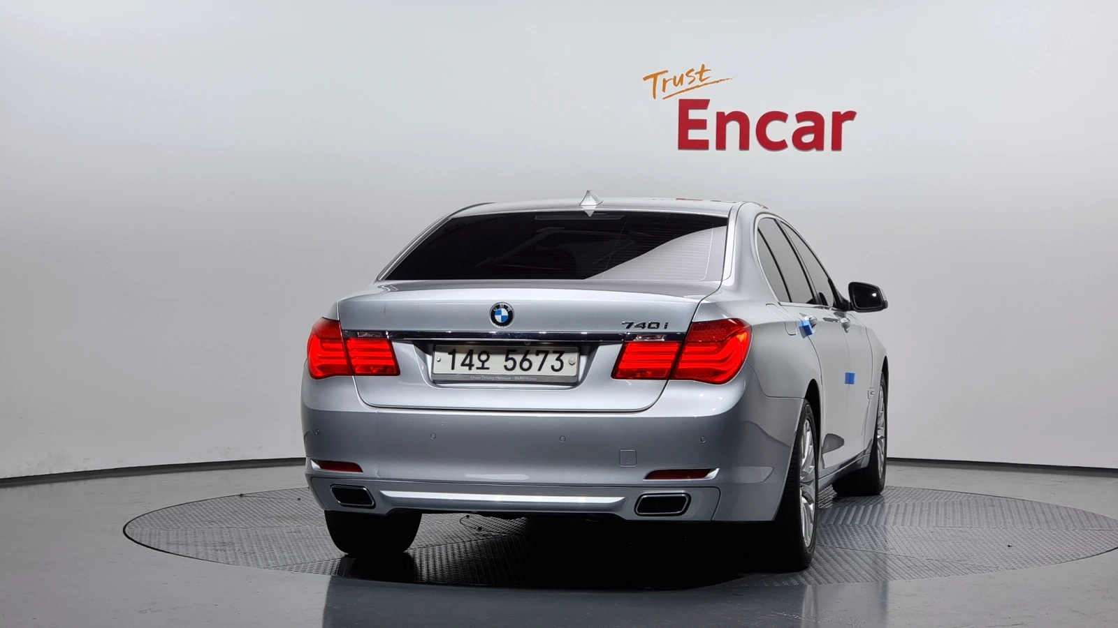 BMW 740, снимка 2 - Автомобили и джипове - 54028068