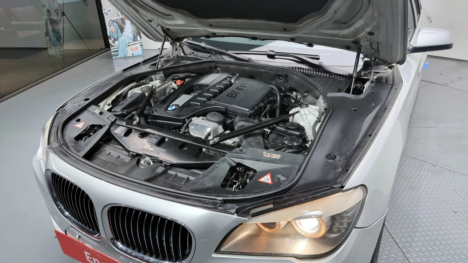 BMW 740, снимка 4 - Автомобили и джипове - 54028068