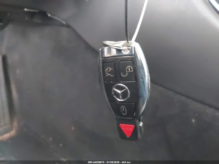 Mercedes-Benz C 300 2.0L I-4 DI, DOHC, VVT, TURBO, 241HP Rear Wheel | Mobile.bg � ����������� 11