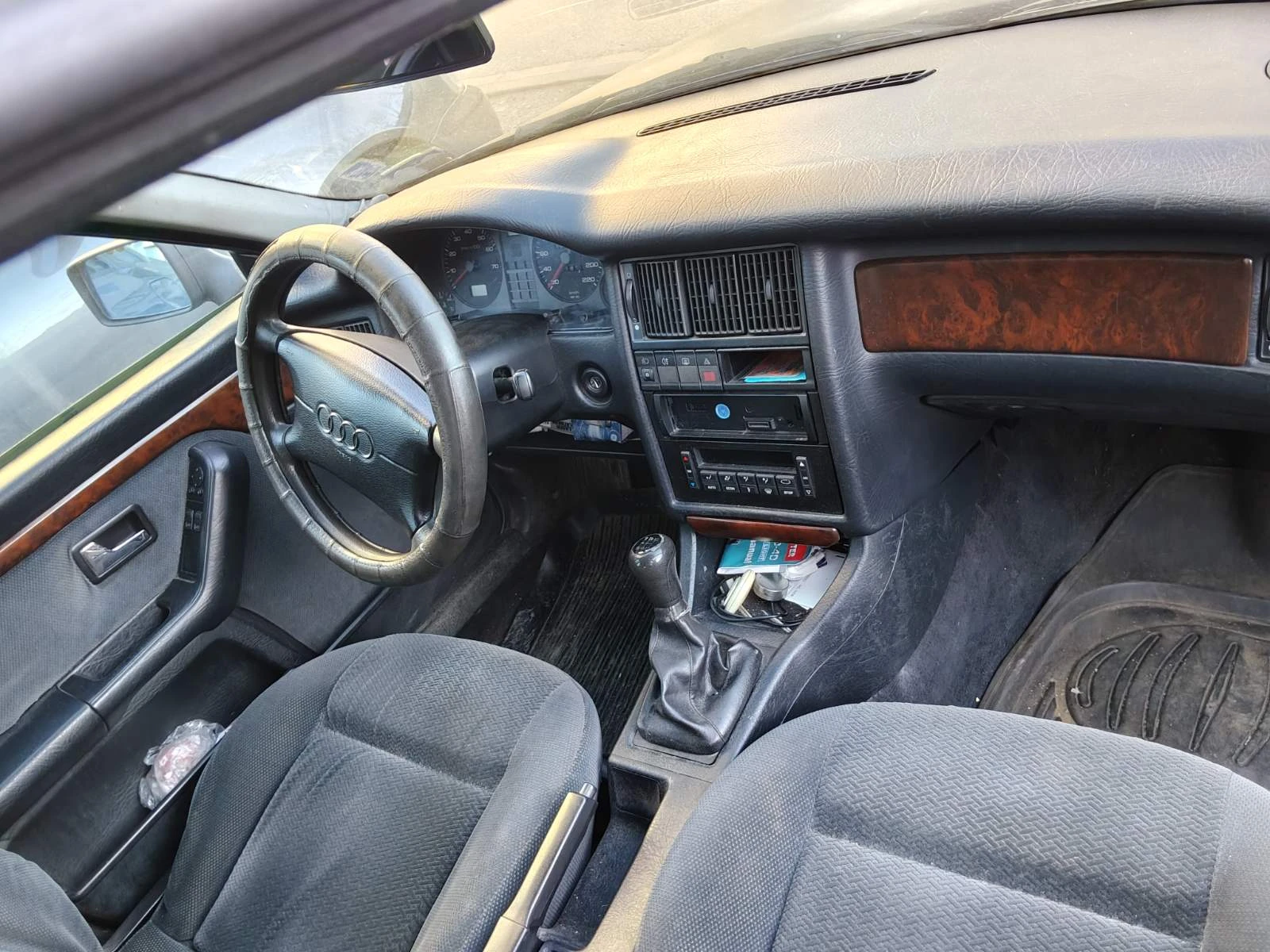 Audi 80 Б 4, снимка 6 - Автомобили и джипове - 54297332