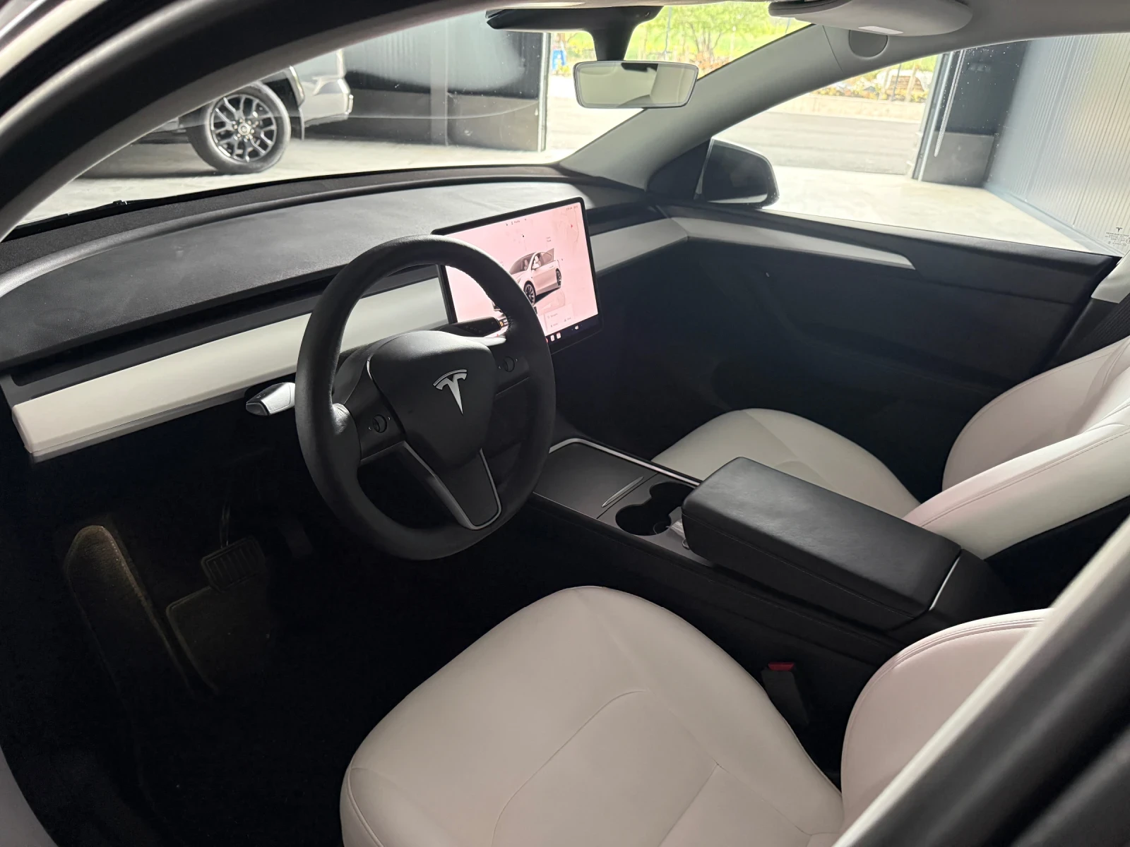 Tesla Model Y Long range, снимка 8 - Автомобили и джипове - 54485173