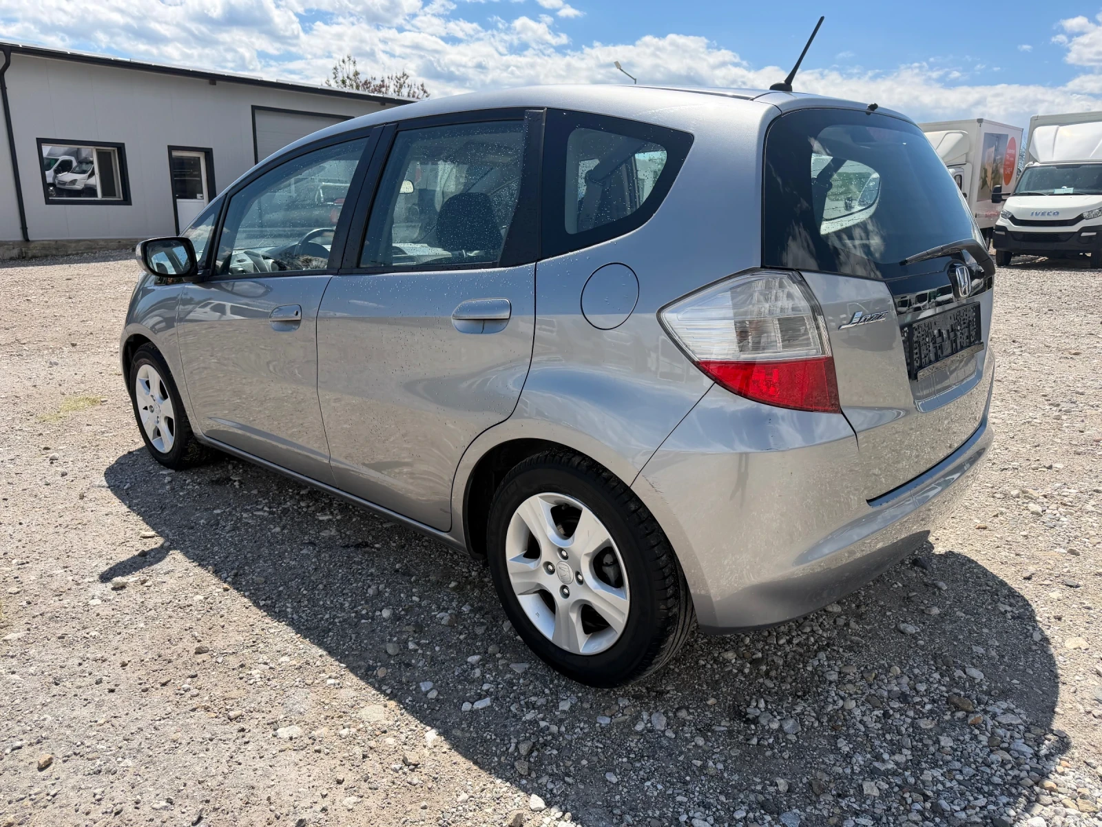 Honda Jazz 1.4!100k.c!4ВРАТИ!100К.С!, снимка 7 - Автомобили и джипове - 54553515