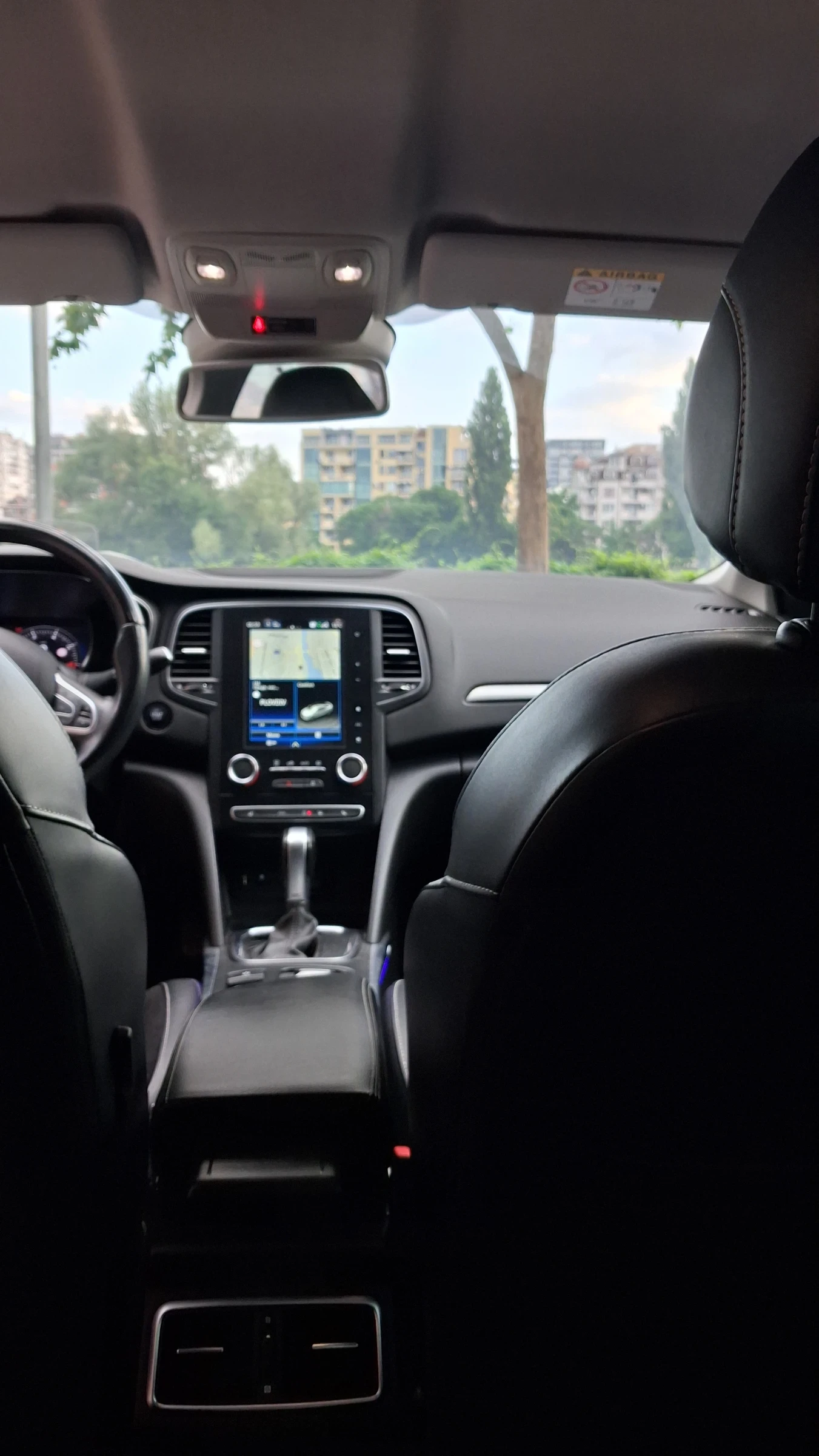Renault Megane, снимка 9 - Автомобили и джипове - 54965129