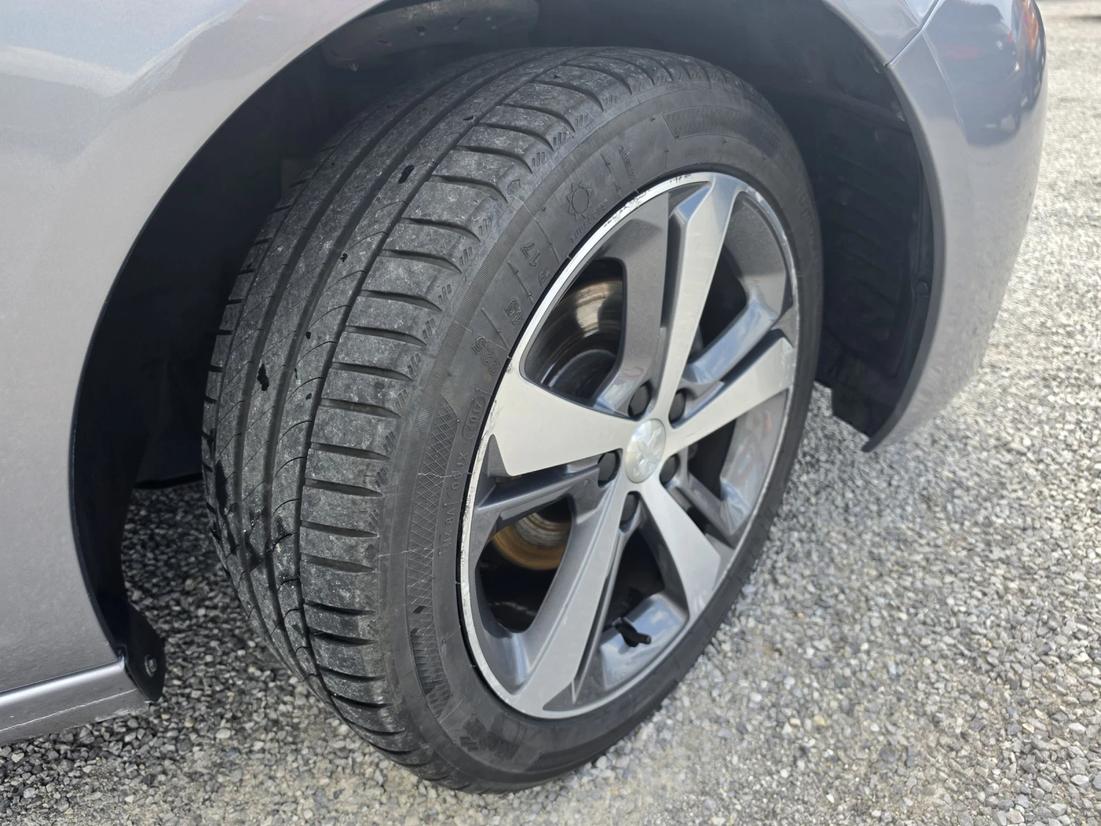 Peugeot 308 1.5HDi Automatik, снимка 8 - Автомобили и джипове - 54965512