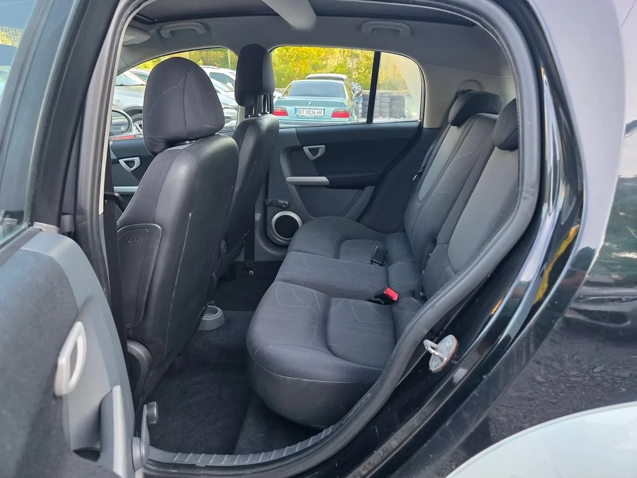 Smart Forfour 1.3i 95K.C. / КЛИМАТИК / ПАНОРАМА / , снимка 9 - Автомобили и джипове - 55289767
