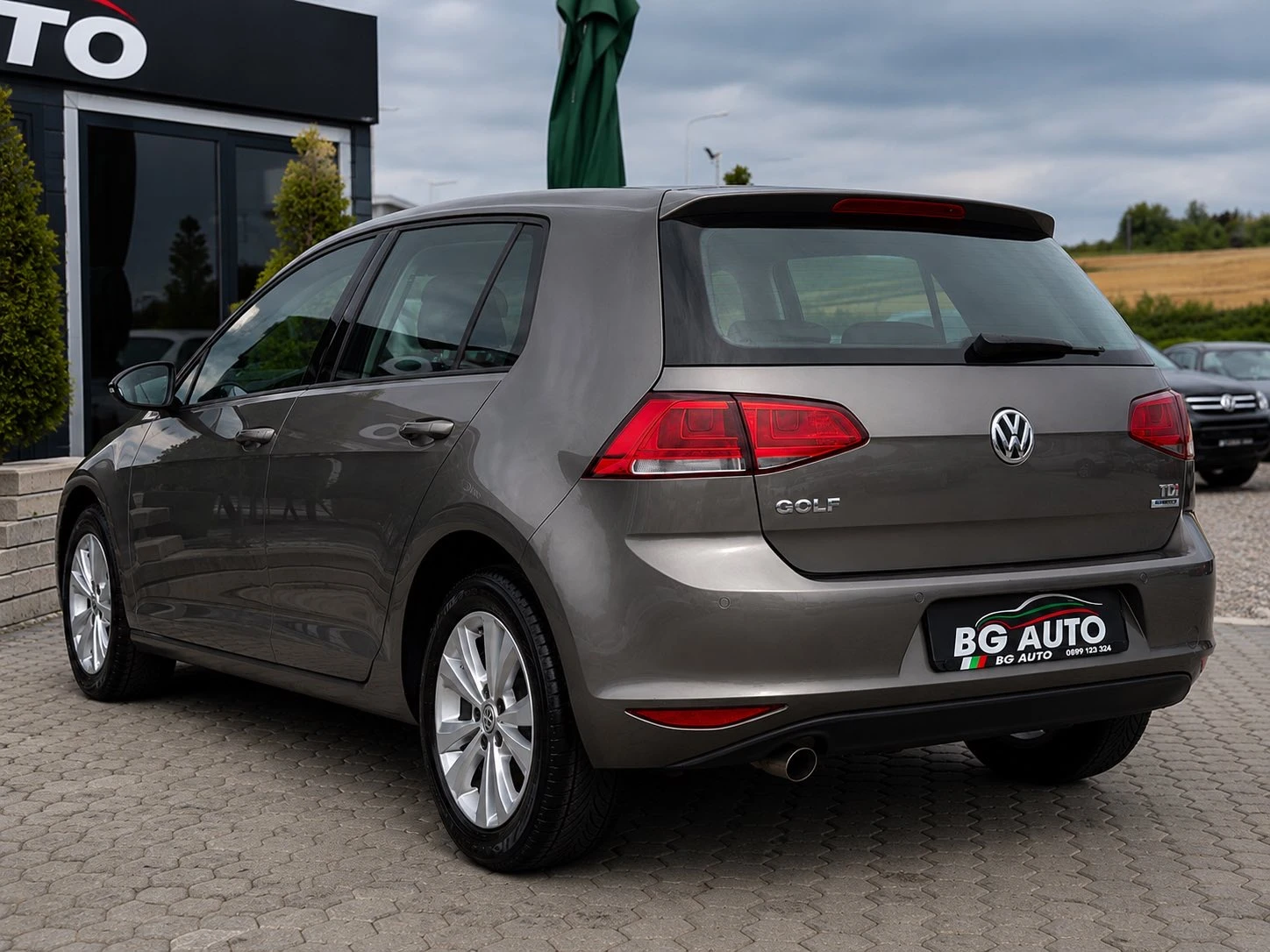 VW Golf = ���������= EURO 6= 1.6 TDI-110= HIGHLINE= ������ | Mobile.bg � ����������� 6