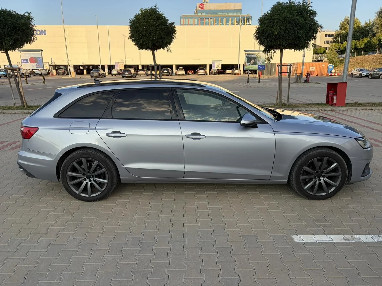Audi A4, снимка 7 - Автомобили и джипове - 55620795