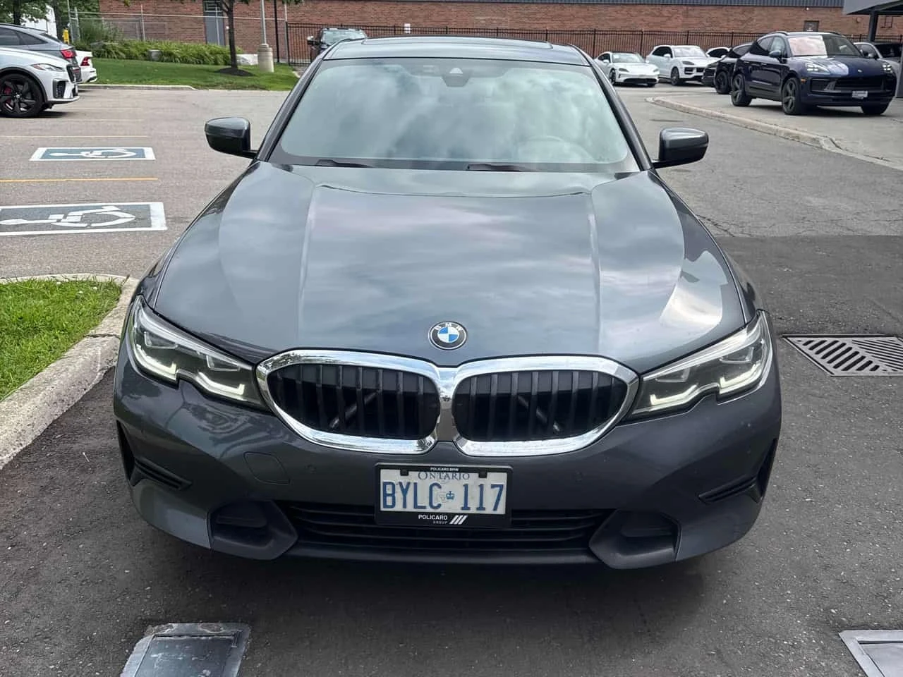 BMW 330 * 330i xDrive * CARFAX * ОПЦИЯ ЗА ФИНАНСИРАНЕ , снимка 15 - Автомобили и джипове - 55753987