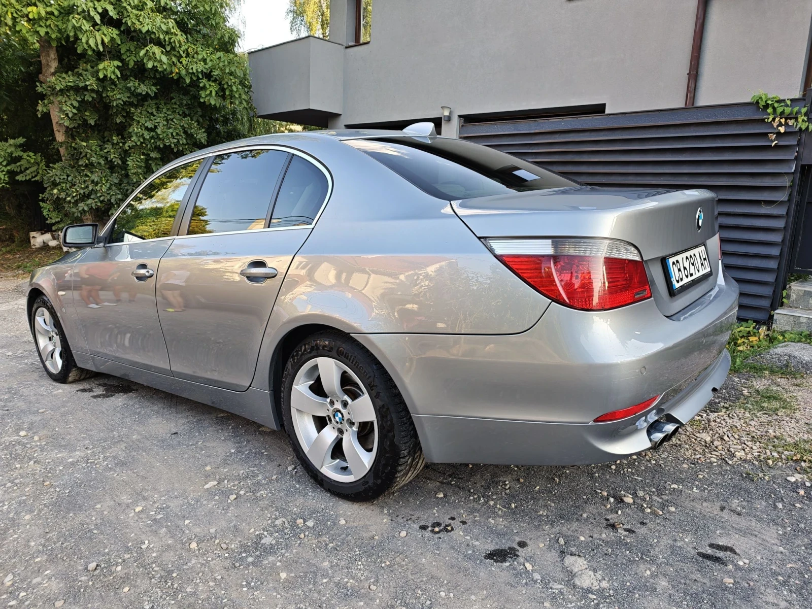 BMW 530 X-drive, снимка 3 - Автомобили и джипове - 55777296