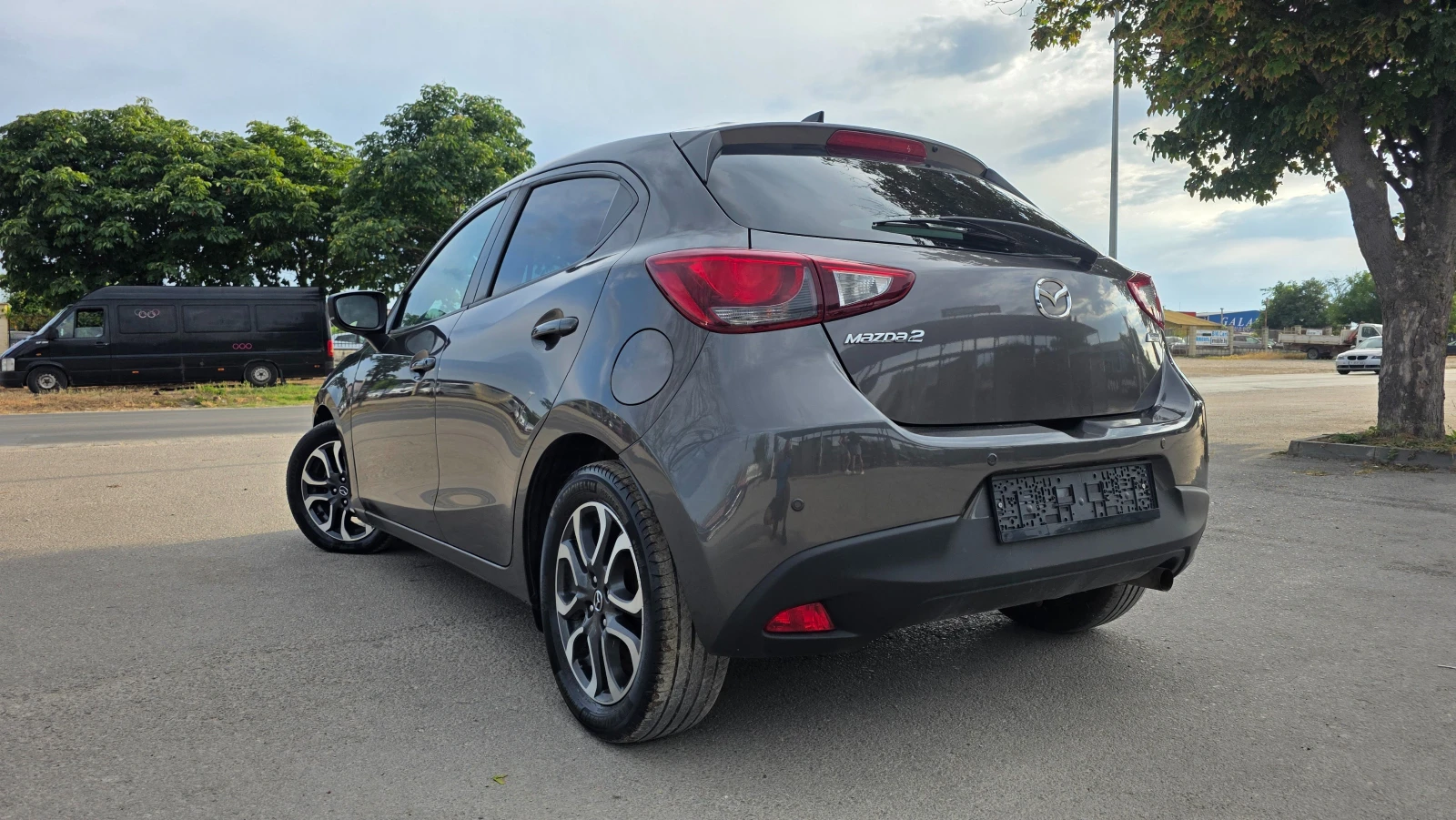 Mazda 2 КАТО НОВА/FUL-FUL, снимка 4 - Автомобили и джипове - 55828392