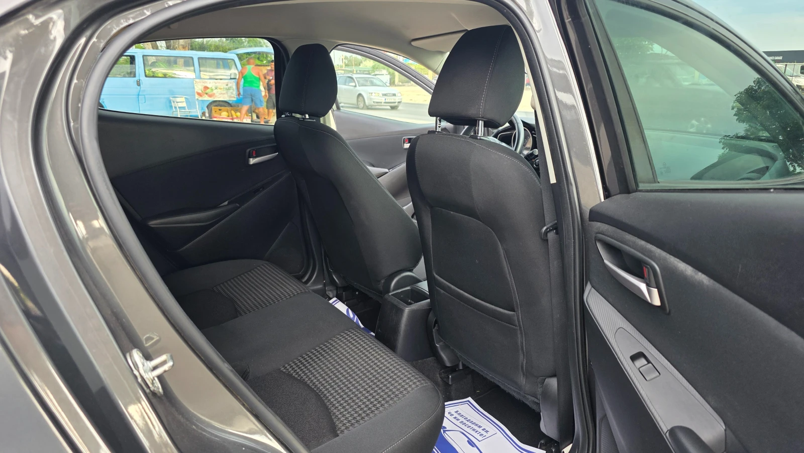 Mazda 2 КАТО НОВА/FUL-FUL, снимка 9 - Автомобили и джипове - 55828392