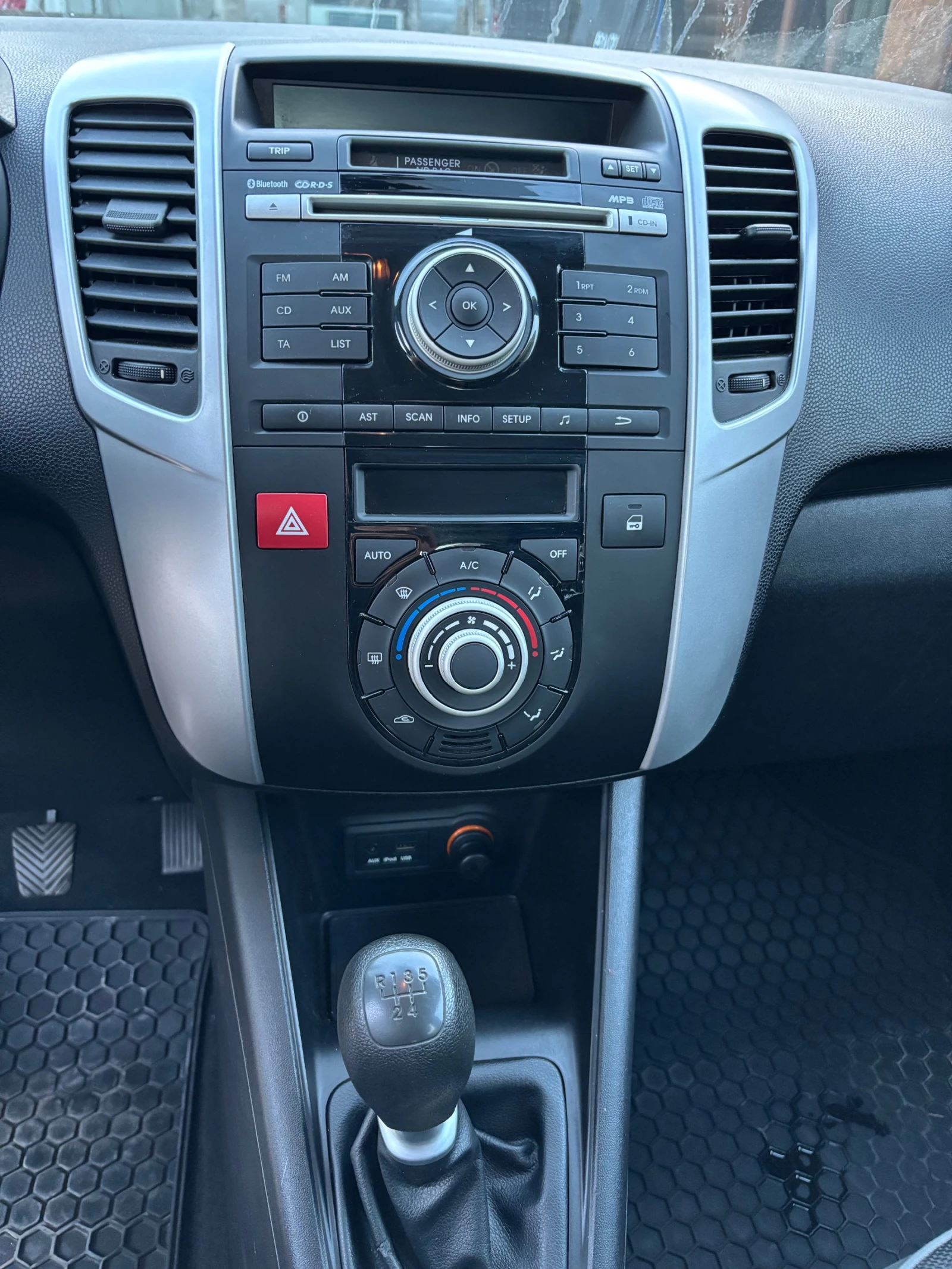 Kia Venga 1, 4������, 90�.�����������. | Mobile.bg � ����������� 17