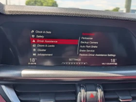 Alfa Romeo Stelvio Ti Sport AWD !SPECIAL! PANO/CAM/CARBON, снимка 11