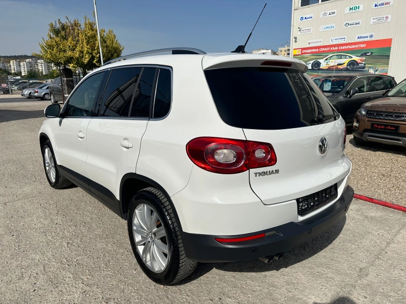 VW Tiguan 2.0 TDI 4x4, снимка 5 - Автомобили и джипове - 46585390