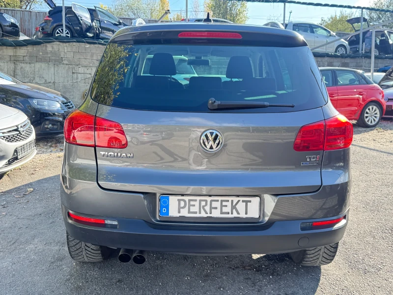 VW Tiguan 2.0TDI, снимка 5 - Автомобили и джипове - 52220698