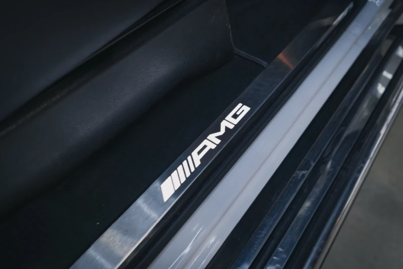 Mercedes-Benz G 63 AMG 4 MATIC * FULL Екстри * HARMAN/KARDON* TV * Шибеда, снимка 13 - Автомобили и джипове - 52801451