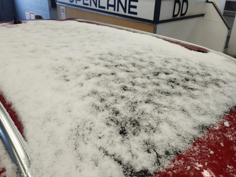 VW Tiguan * HIGHLINE R LINE * CARFAX * , снимка 17 - Автомобили и джипове - 52959178