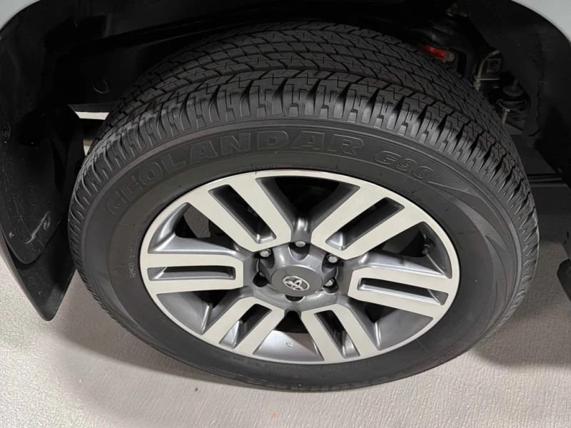 Toyota 4runner TRD Sport 4WD * CARFAX * 360 КАМЕРИ* ПОДГРЕВИ, снимка 8 - Автомобили и джипове - 53354237