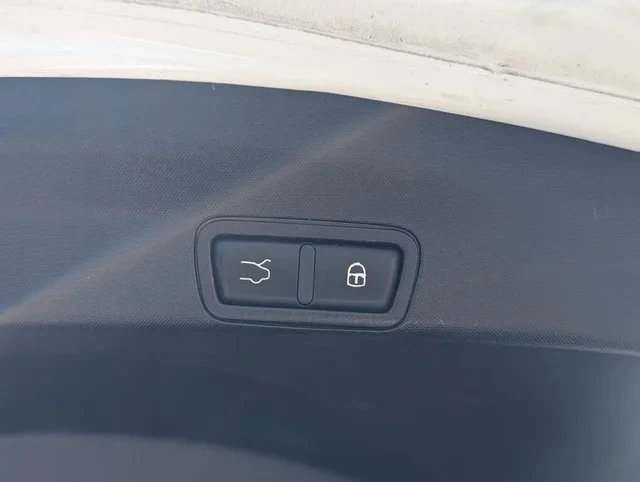 Alfa Romeo Stelvio Ti Sport AWD !SPECIAL! PANO/CAM/CARBON, снимка 14 - Автомобили и джипове - 54966601