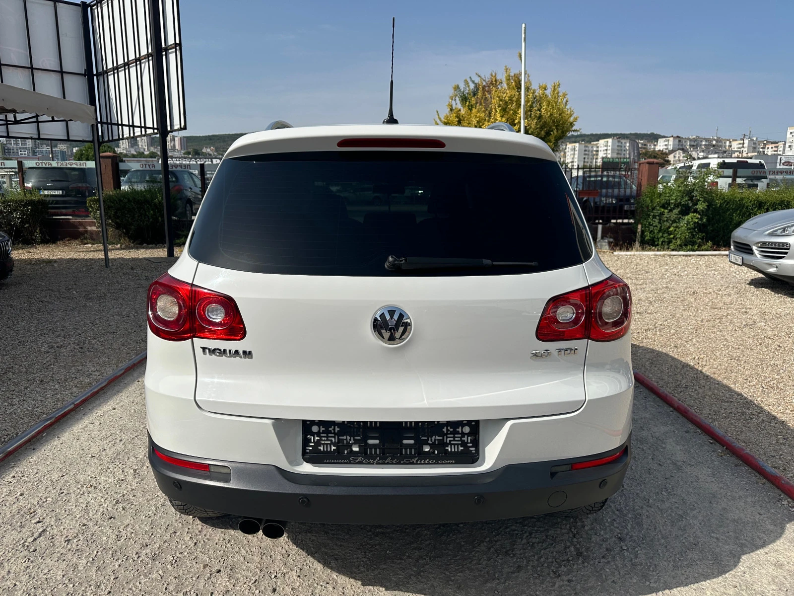 VW Tiguan 2.0 TDI 4x4 - изображение 4