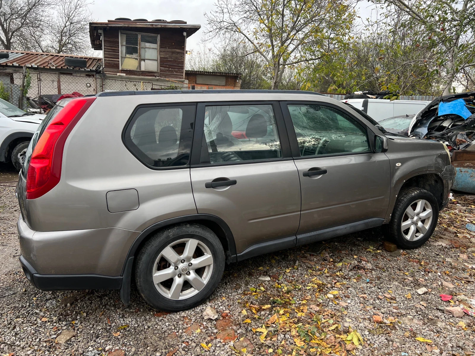 Nissan X-trail 2.0dci - Проблем в мотора - изображение 4