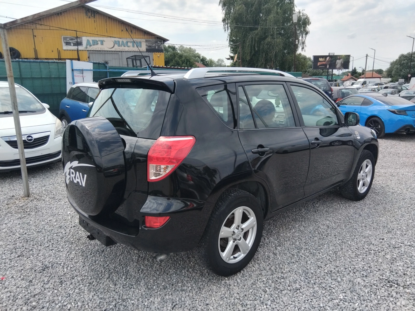 Toyota Rav4 2.2D-4D/4Х4 - изображение 4