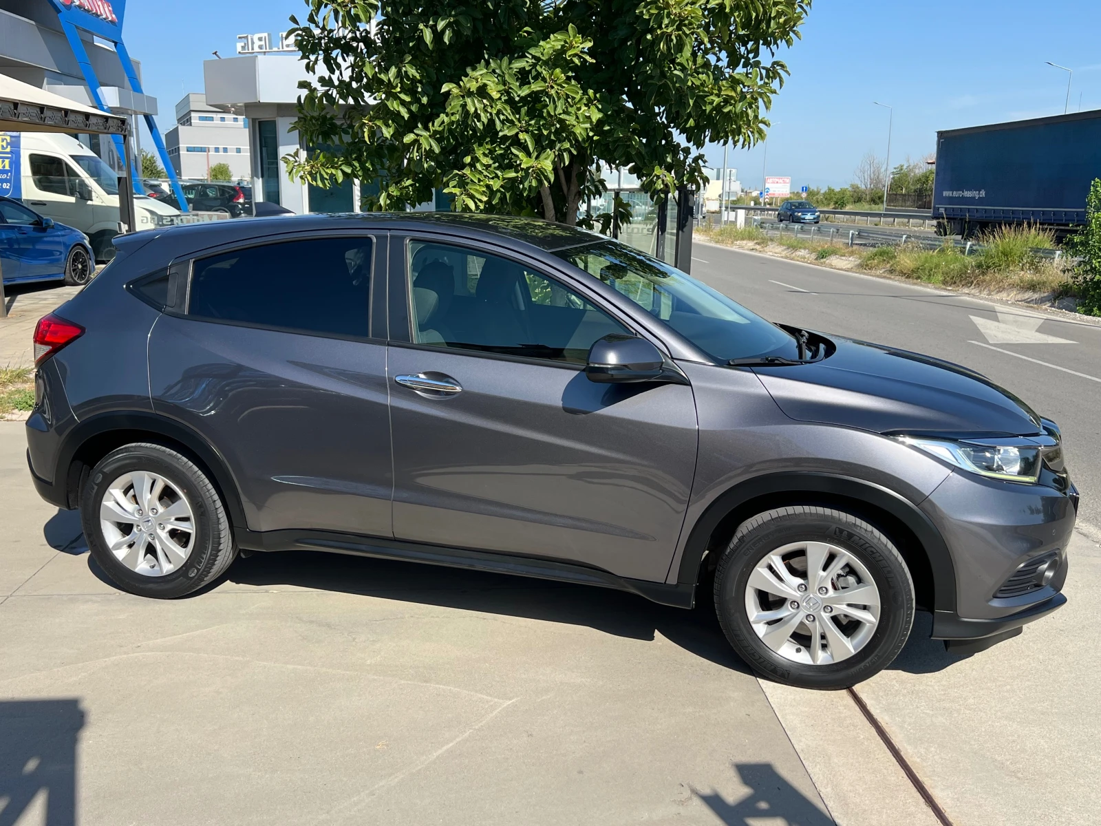 Honda Hr-v 1.5I-VTEC, FACELIFT, ELEGANCE, FULL SERV. HONDA, H - изображение 4