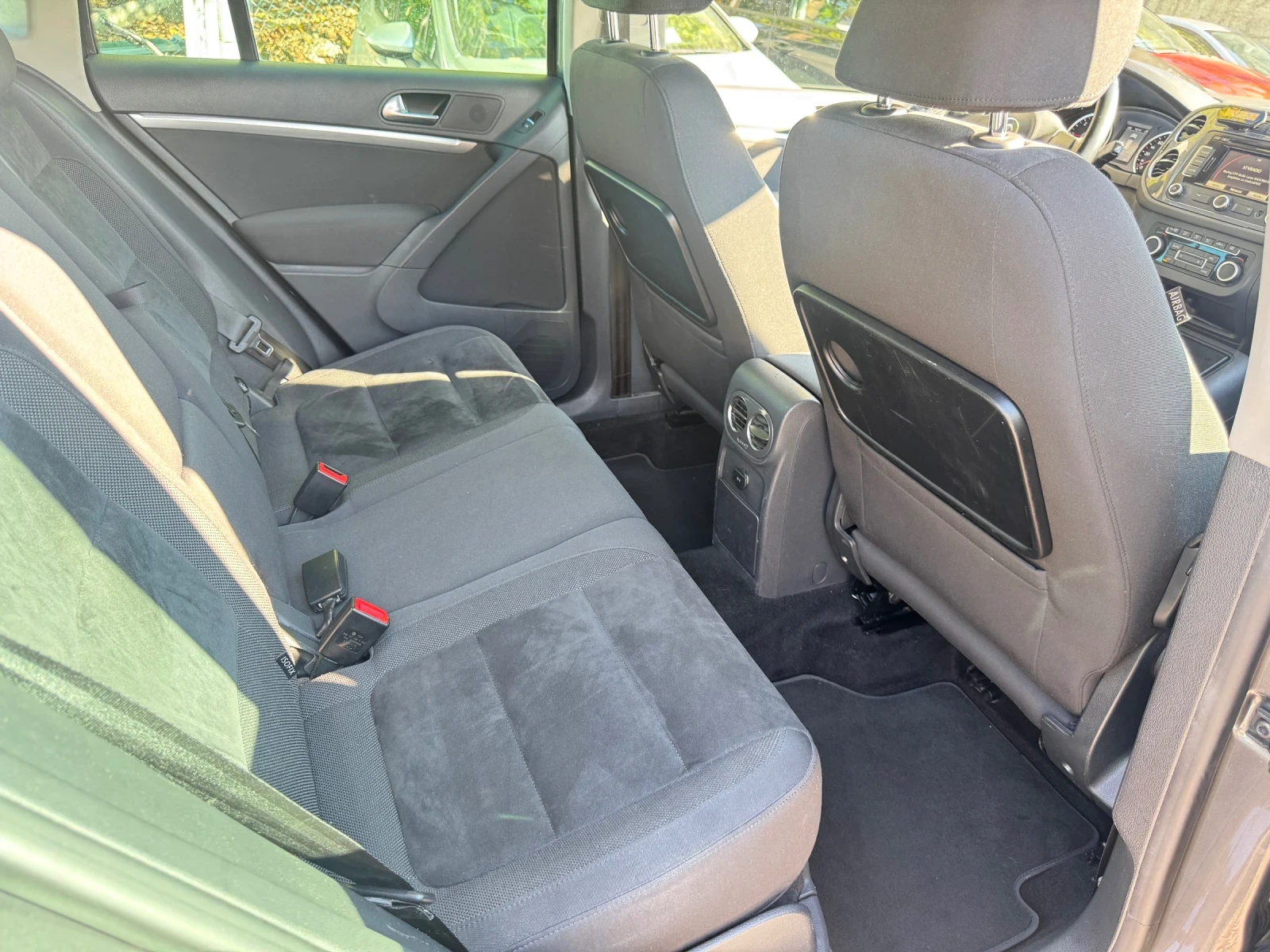 VW Tiguan 2.0TDI | Mobile.bg — изображение 12