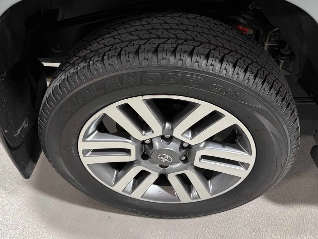 Toyota 4runner TRD Sport 4WD * CARFAX * 360 КАМЕРИ* ПОДГРЕВИ - изображение 8