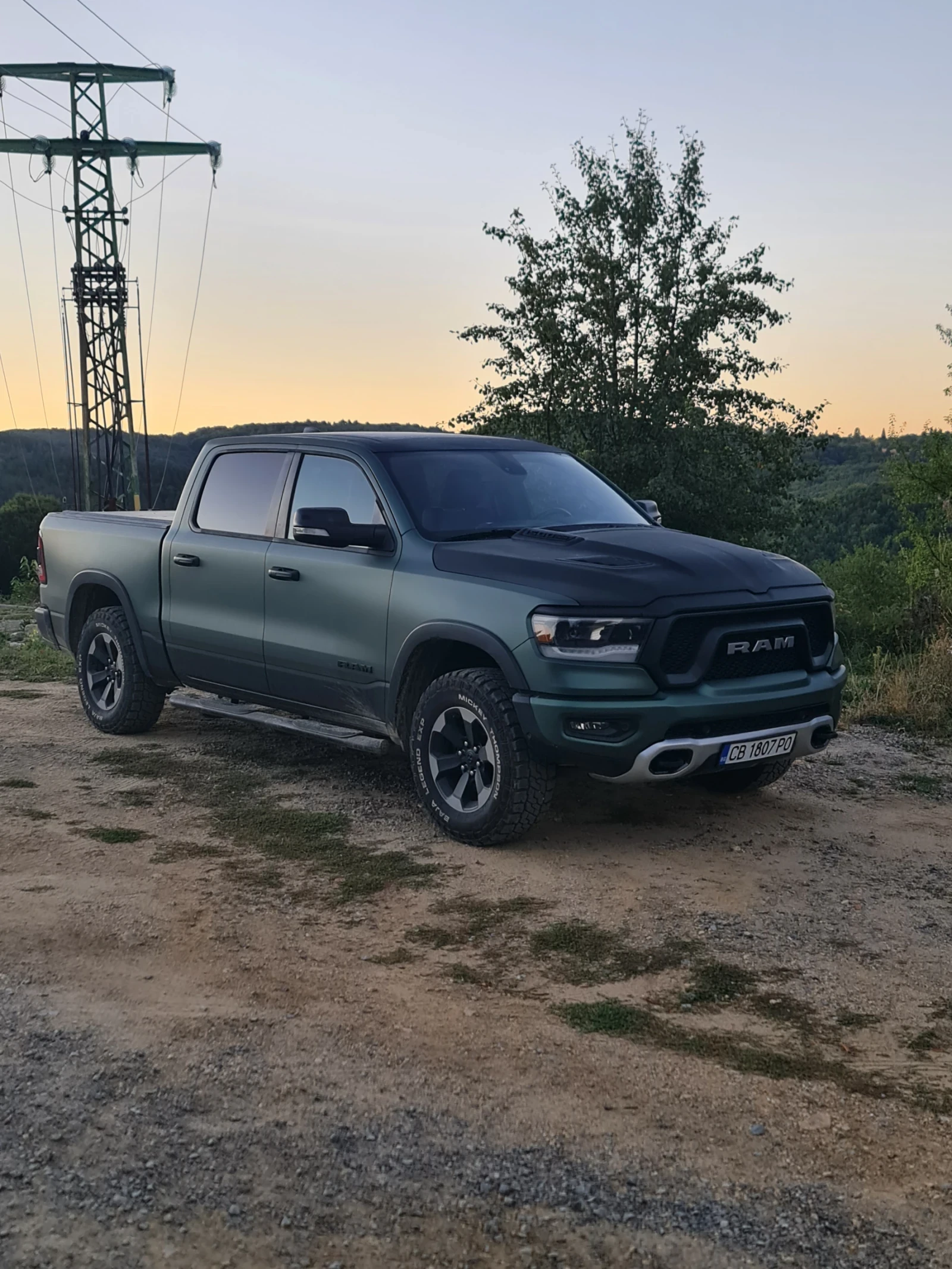 Dodge RAM 1500 HEMI V8 REBEL, снимка 3 - Автомобили и джипове - 53920011
