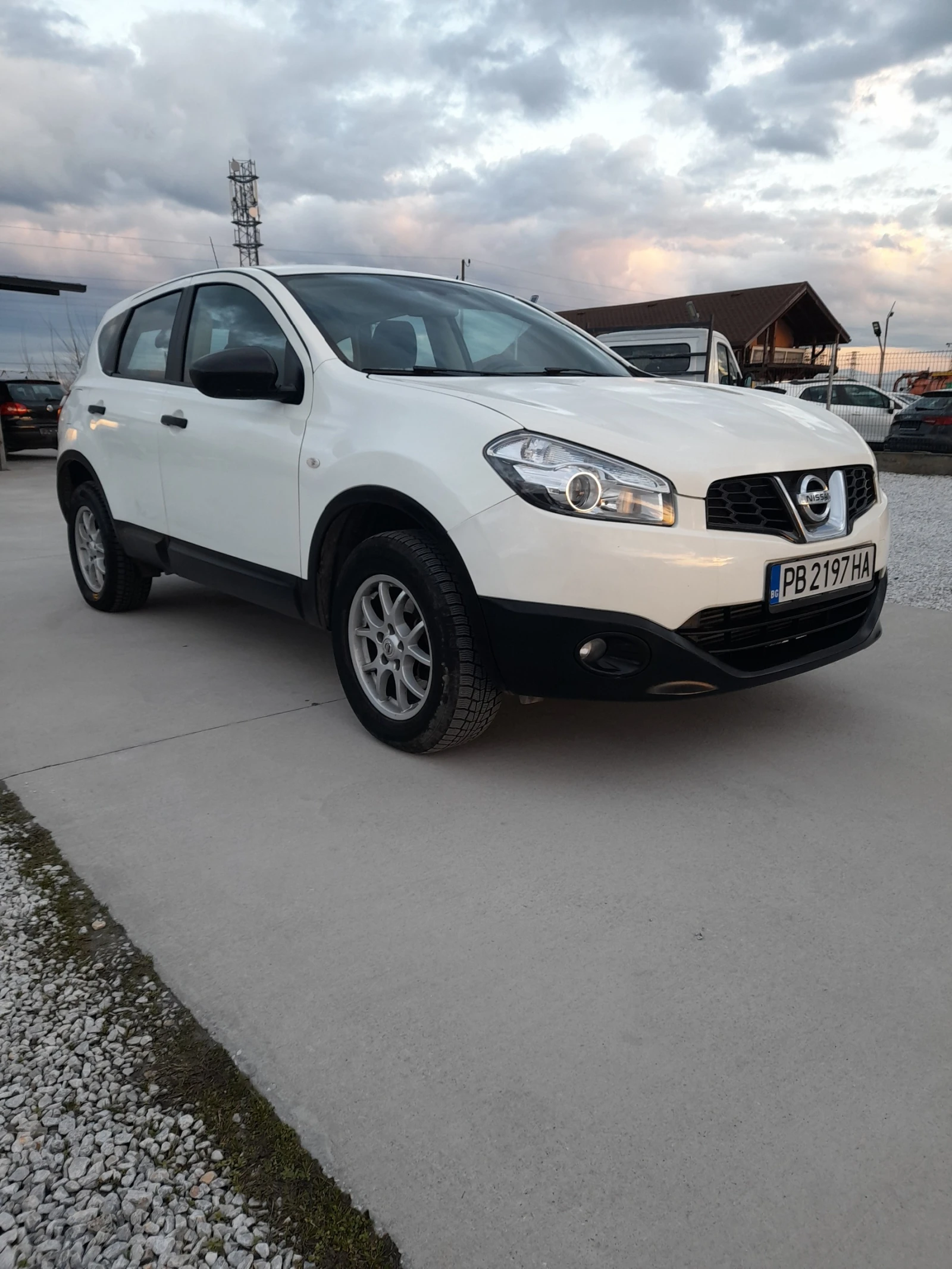 Nissan Qashqai 1, 5дци, снимка 5 - Автомобили и джипове - 54598503