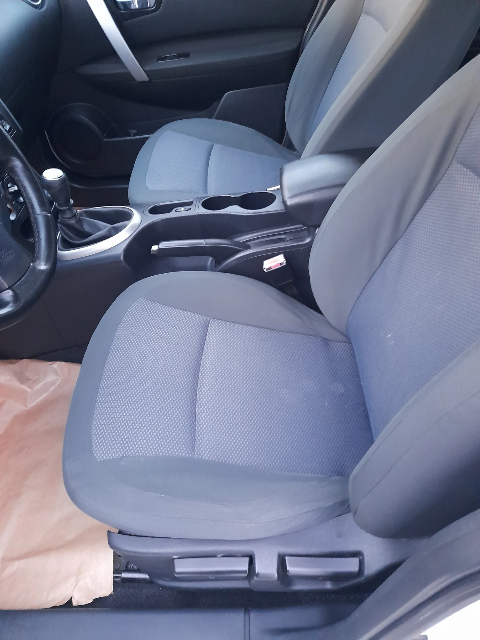 Nissan Qashqai 1, 5дци, снимка 7 - Автомобили и джипове - 54598503