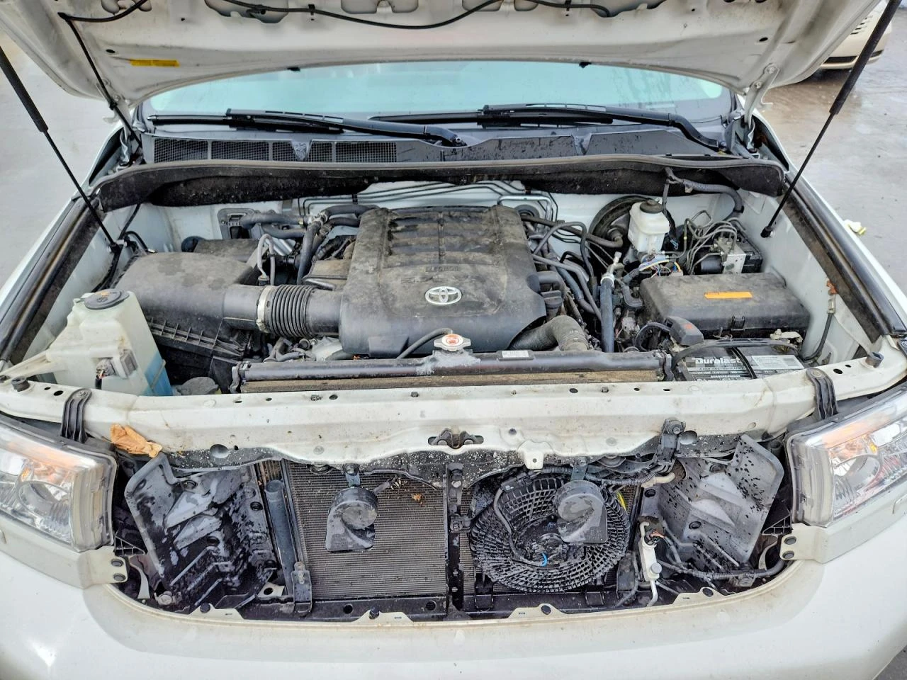 Toyota Sequoia 5.7l Platinum, снимка 12 - Автомобили и джипове - 55046291