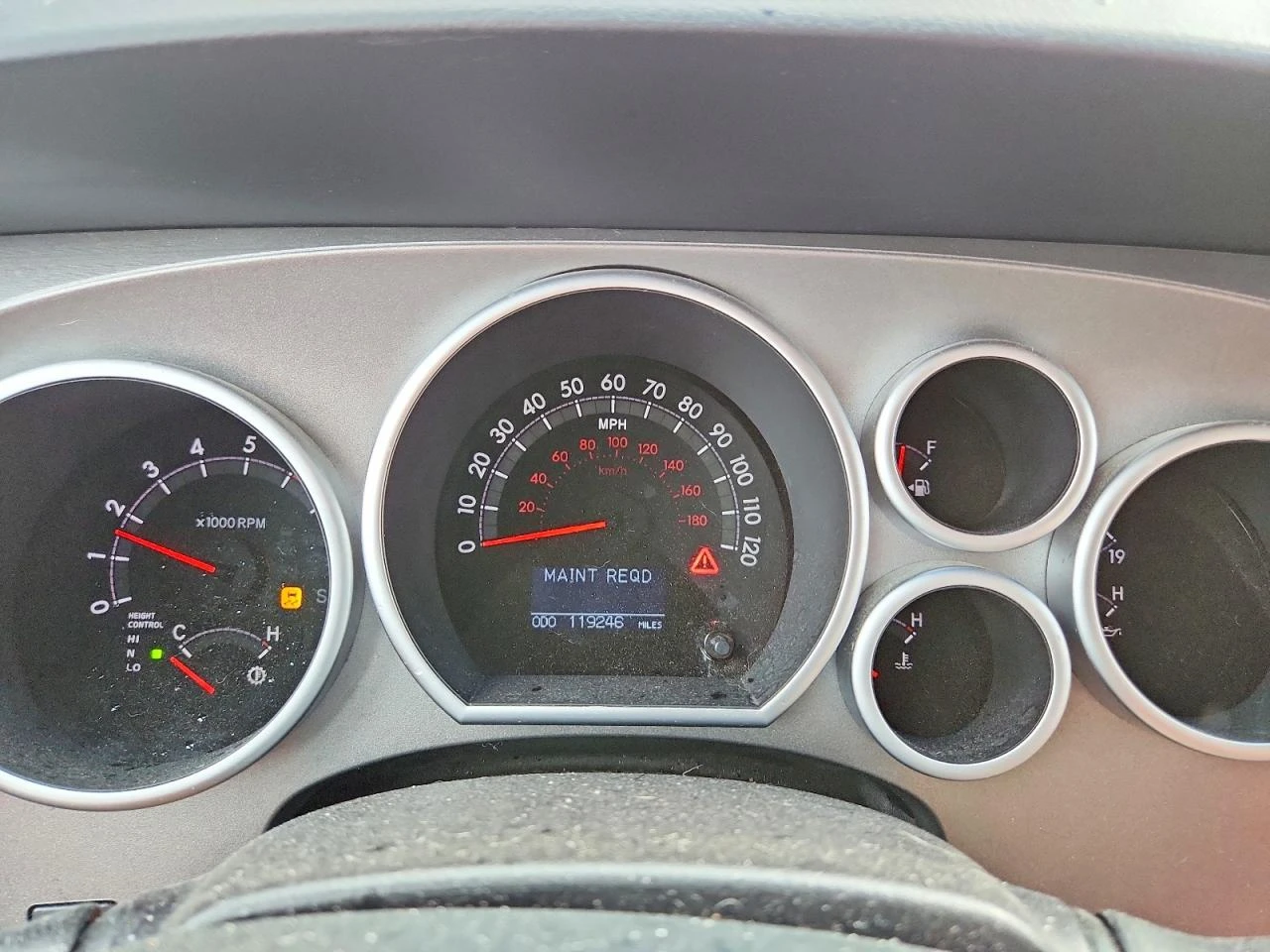 Toyota Sequoia 5.7l Platinum, снимка 9 - Автомобили и джипове - 55046291