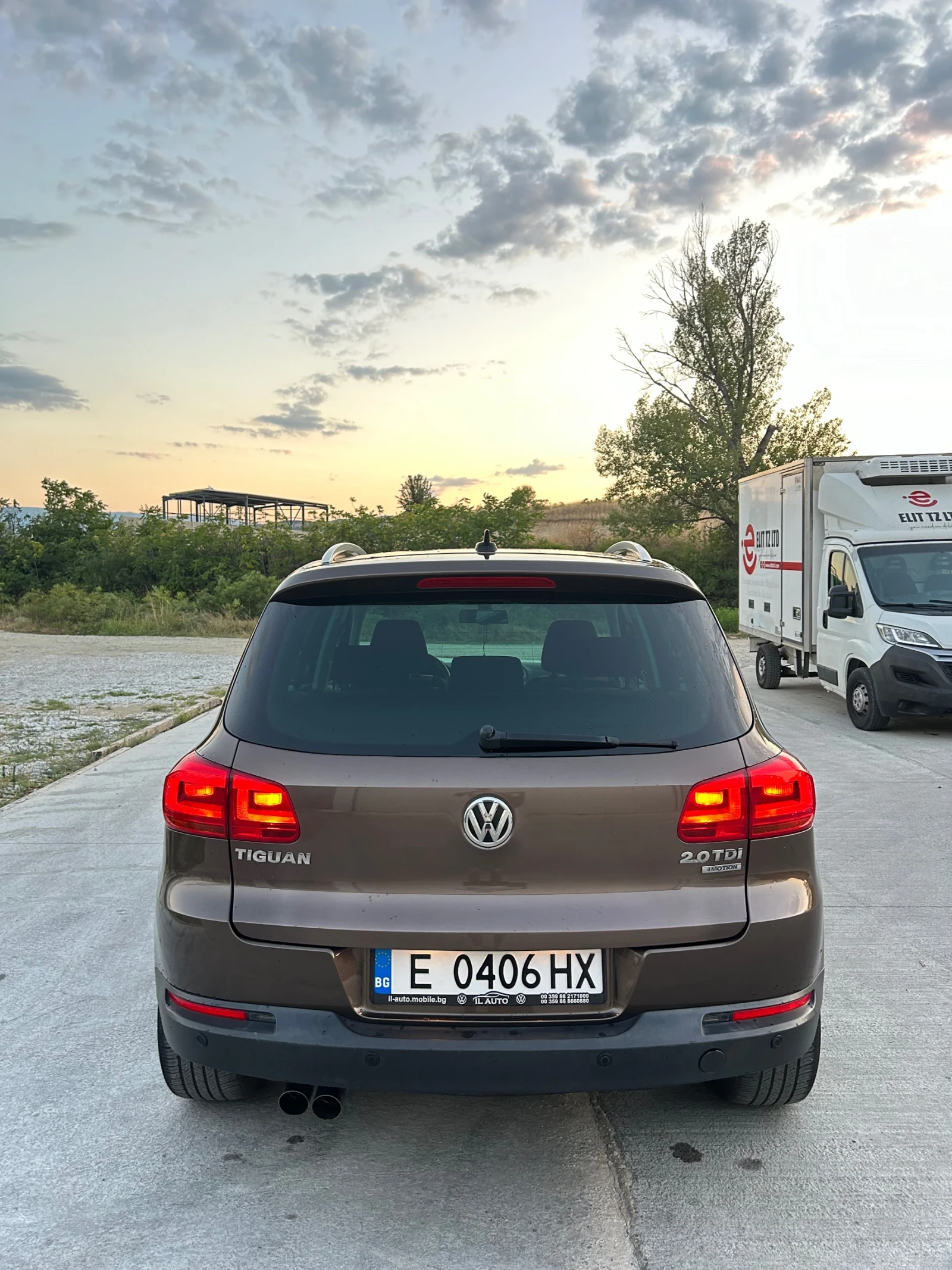 VW Tiguan Face 2.0 140 DSG 4x4 Sport and style, снимка 7 - Автомобили и джипове - 55513516