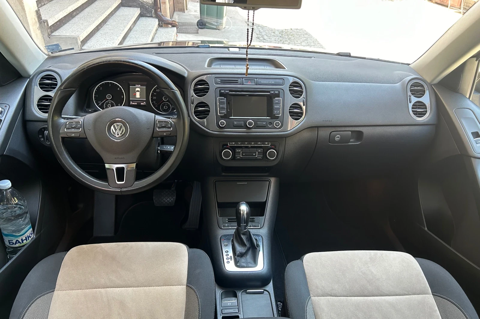 VW Tiguan Face 2.0 140 DSG 4x4 Sport and style, снимка 10 - Автомобили и джипове - 55513516