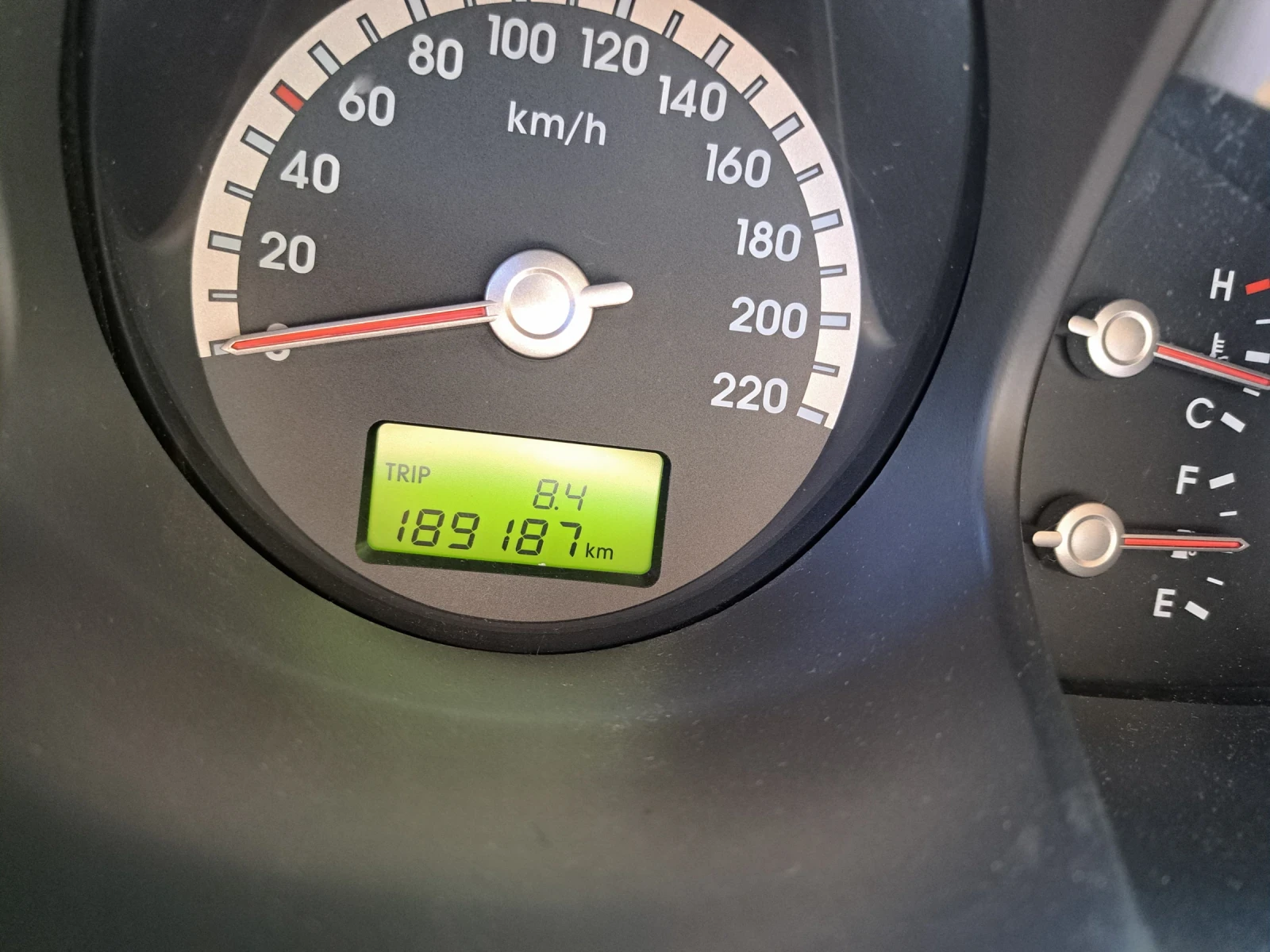 Kia Sportage, снимка 9 - Автомобили и джипове - 55584561