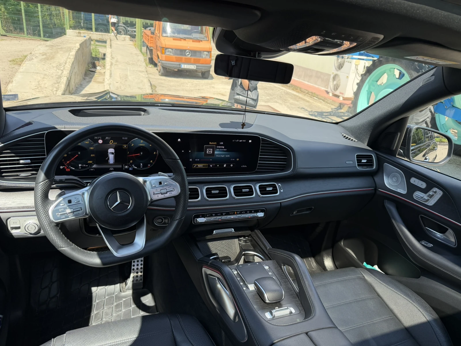Mercedes-Benz GLS 400, снимка 9 - Автомобили и джипове - 55713764