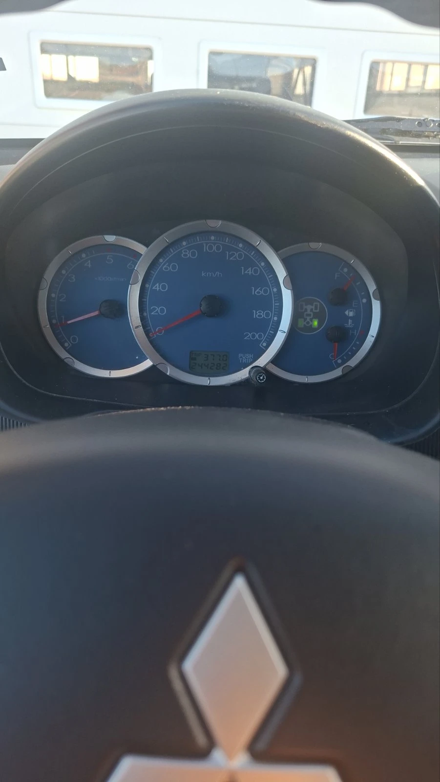 Mitsubishi L200, снимка 5 - Автомобили и джипове - 56294277