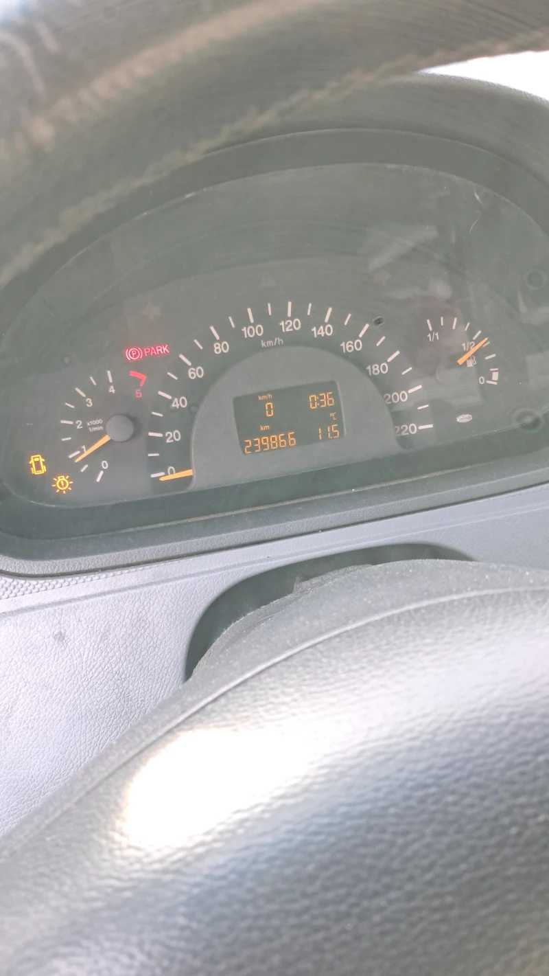 Mercedes-Benz Vito 2.2cdi дълга база, снимка 9 - Бусове и автобуси - 52392968