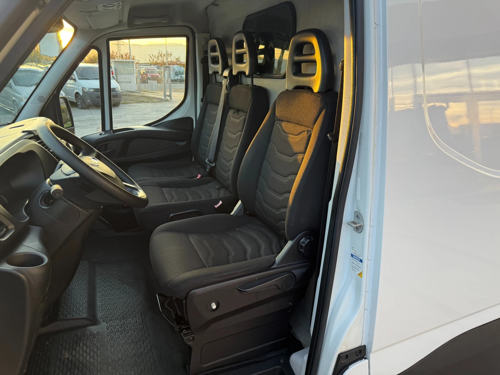 Iveco Daily 35C15 Maxi  3.5.  | Mobile.bg   15
