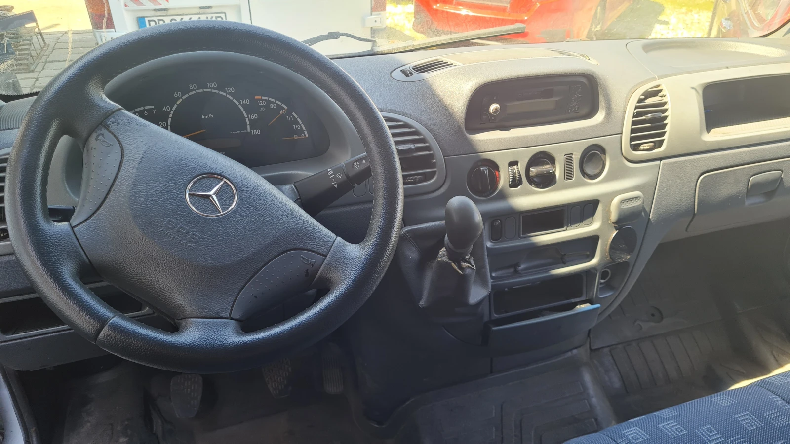 Mercedes-Benz Sprinter 211 2.2 CDI - изображение 8