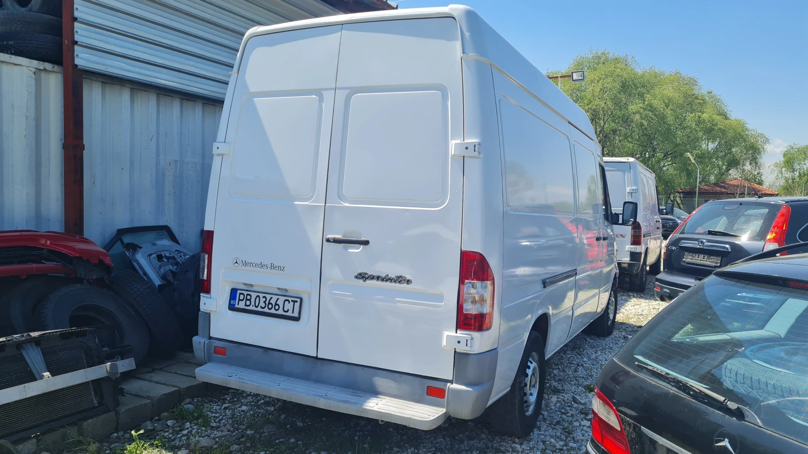 Mercedes-Benz Sprinter 211 2.2 CDI - изображение 4