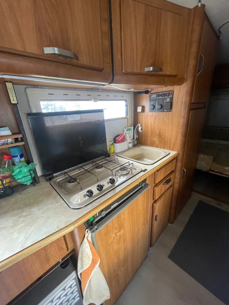 Кемпер HYMER / ERIBA, снимка 9 - Каравани и кемпери - 49578209