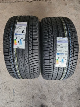 Гуми Летни 275/35R19, снимка 1 - Гуми и джанти - 49001432