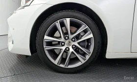 Lexus IS 300 * KEYLESS* КОЖА* ПОДГРЕВ* ШИБИДАХ* КАМЕРА* , снимка 12