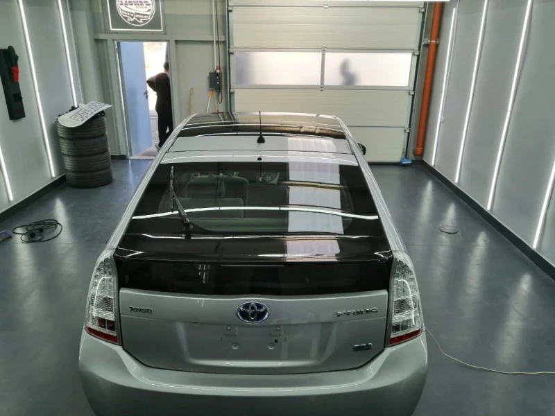 Toyota Prius, снимка 11 - Автомобили и джипове - 46971819