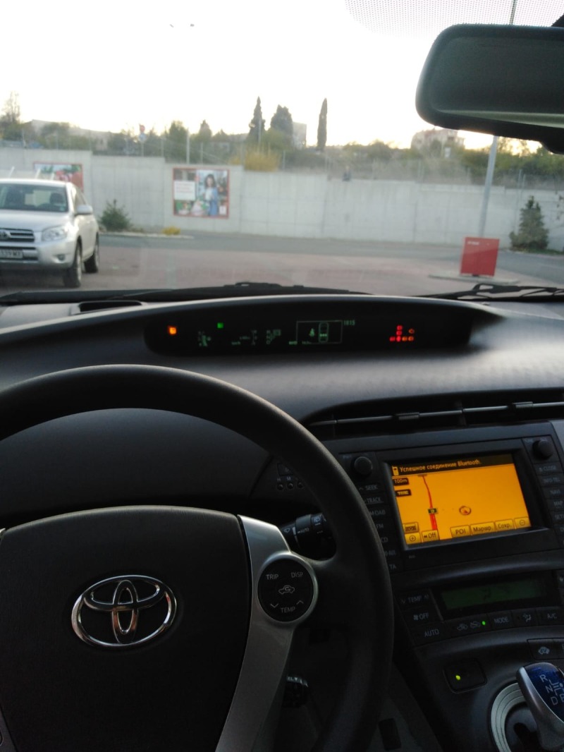 Toyota Prius, снимка 10 - Автомобили и джипове - 46241959