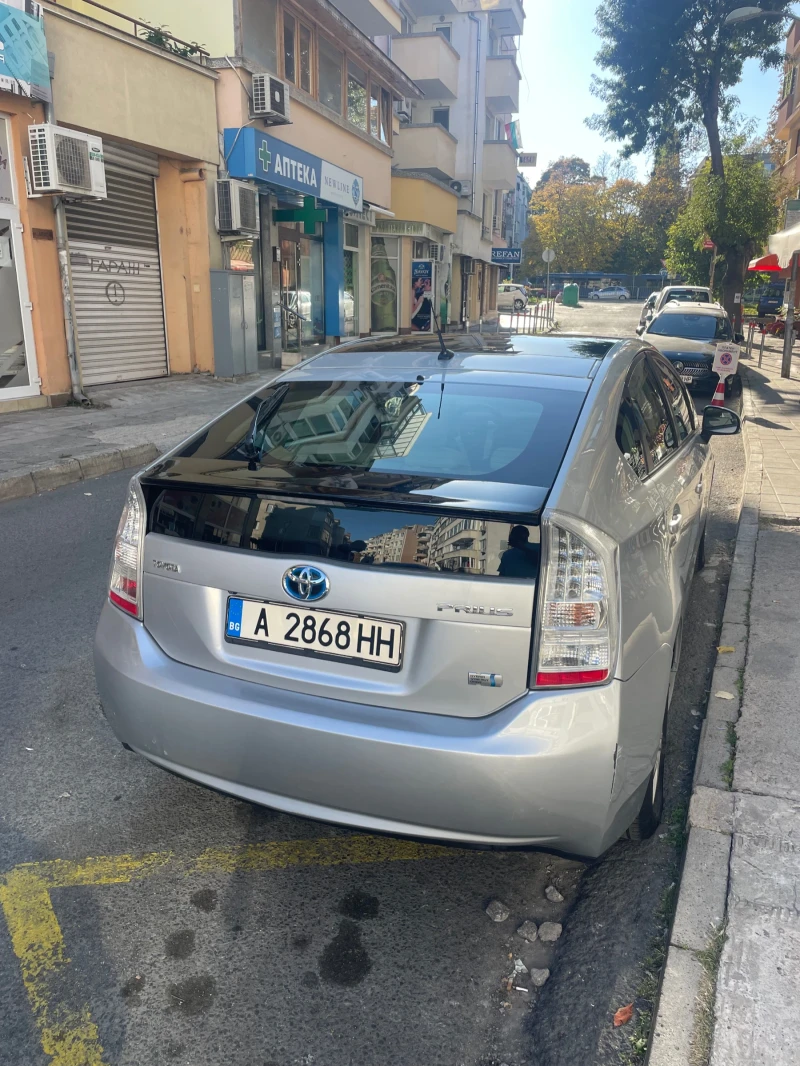 Toyota Prius, снимка 14 - Автомобили и джипове - 48106857