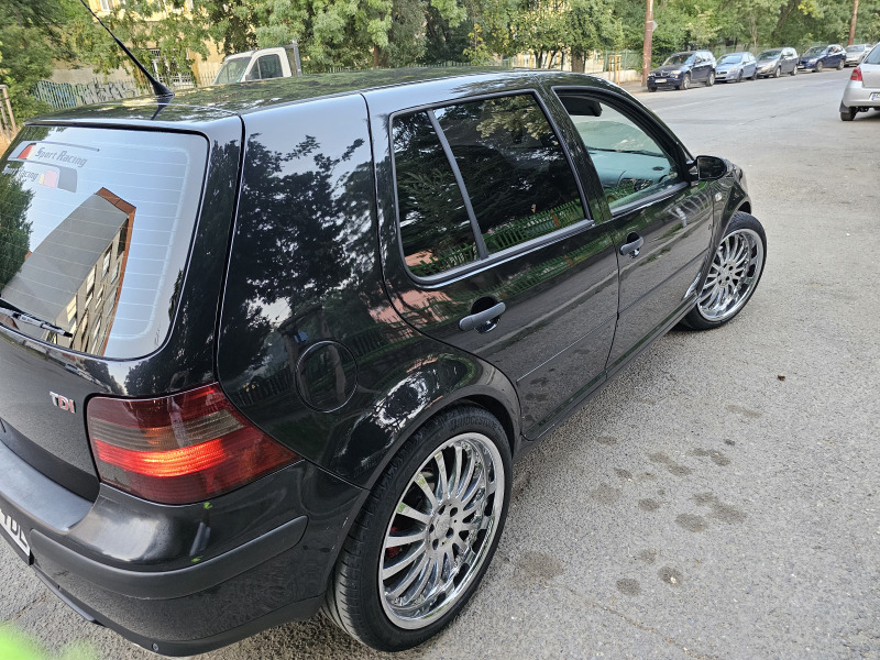 VW Golf 1.9 101 перфект, снимка 10 - Автомобили и джипове - 46312252